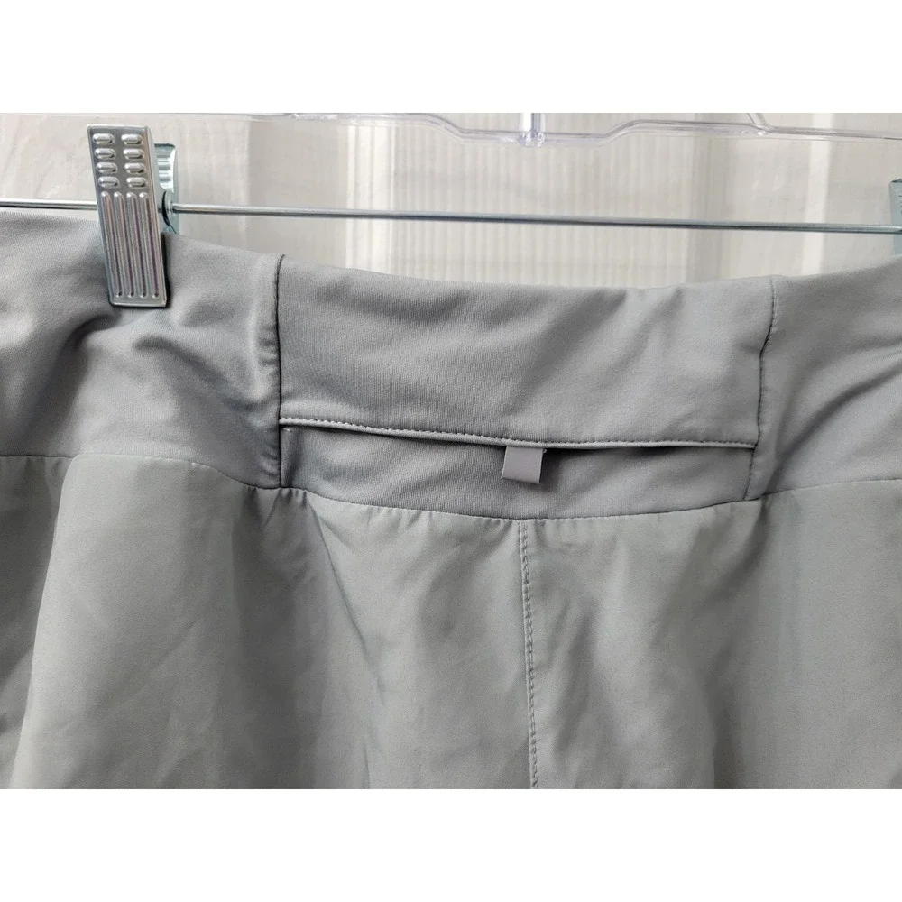 Nike Dri-Fit Womens Running Shorts Gray Size Medium Lined EUC